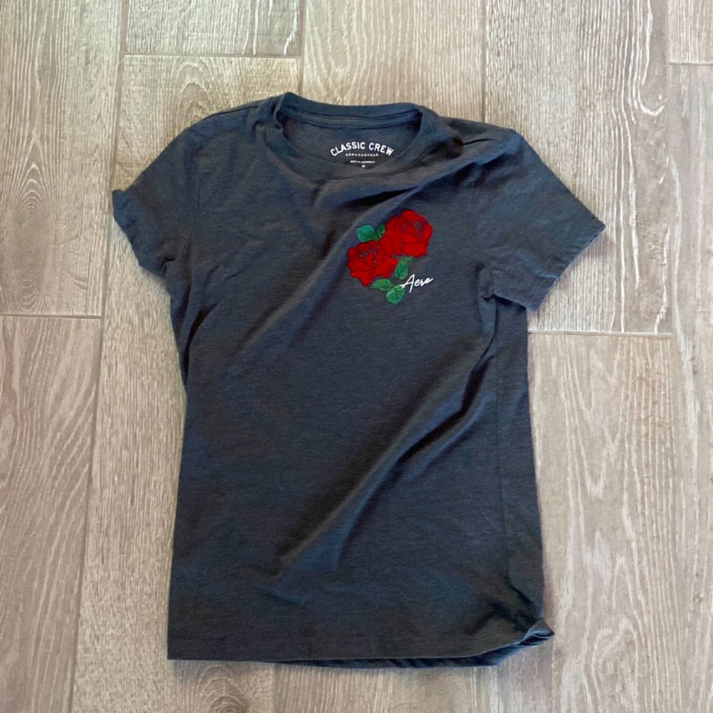 Gray Aeropostale t-shirt
